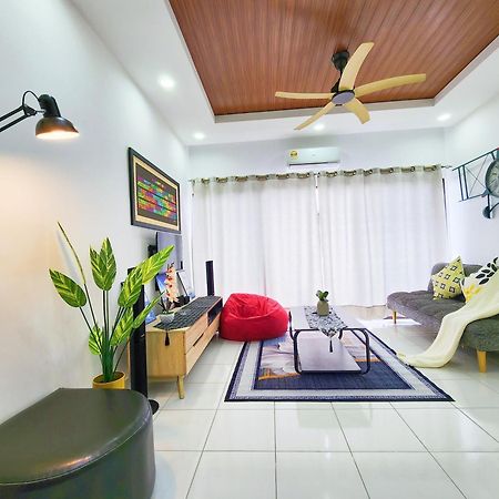 Klia Lili Residensi 5 Plus 2 Pax With Splendid Pool Nilai Kültér fotó