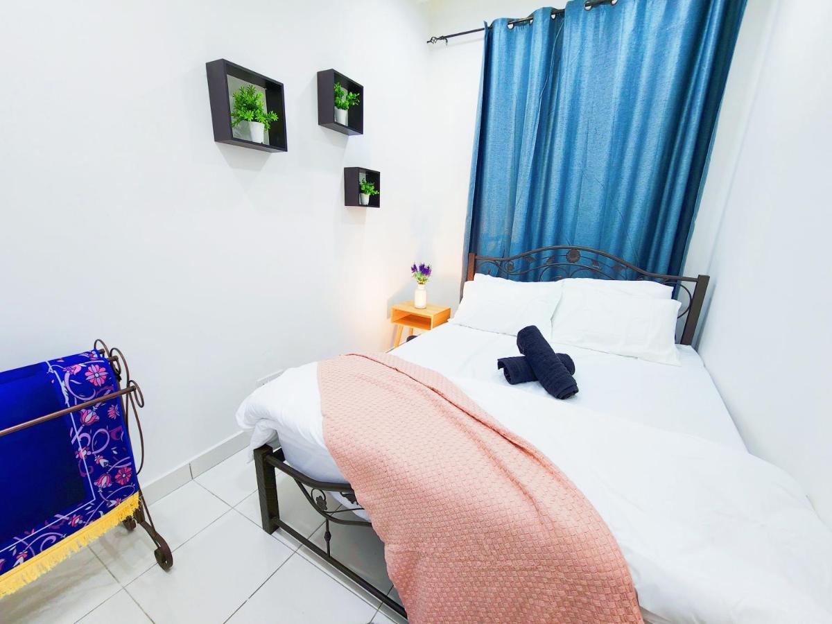 Klia Lili Residensi 5 Plus 2 Pax With Splendid Pool Nilai Kültér fotó