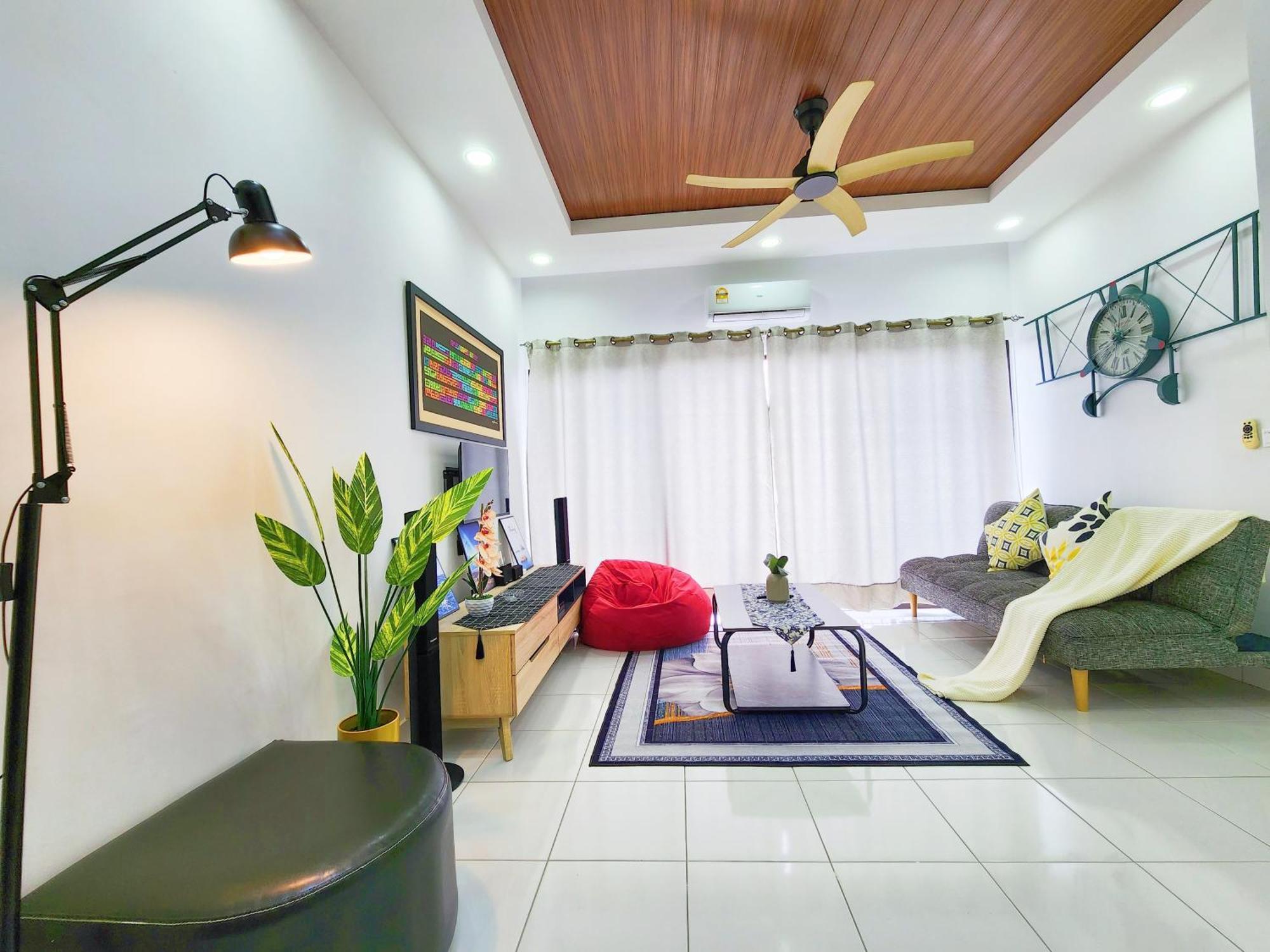 Klia Lili Residensi 5 Plus 2 Pax With Splendid Pool Nilai Kültér fotó